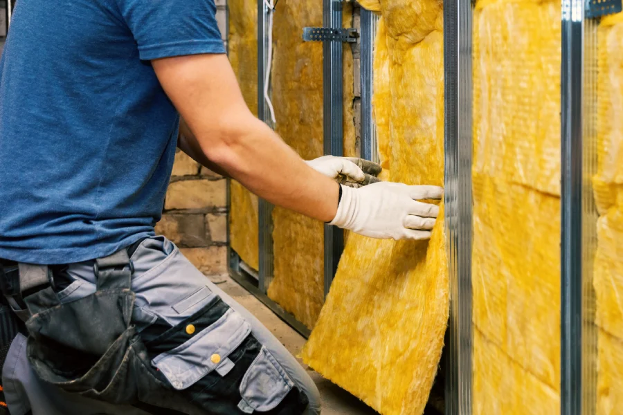 Local Insulation Removal Calgary, AB Local Insulation Removal Calgary, AB